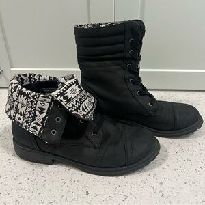 ROXY Black & White Aztec Combat Moto Boots | Dual Use | 5 Kids | Faux Leather